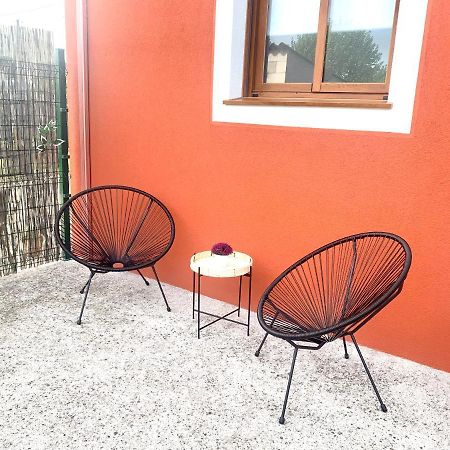 OrtonoA Casa Vermella Con Jardin A 10 Minutos De Santiago De Compostelaアパートメント エクステリア 写真